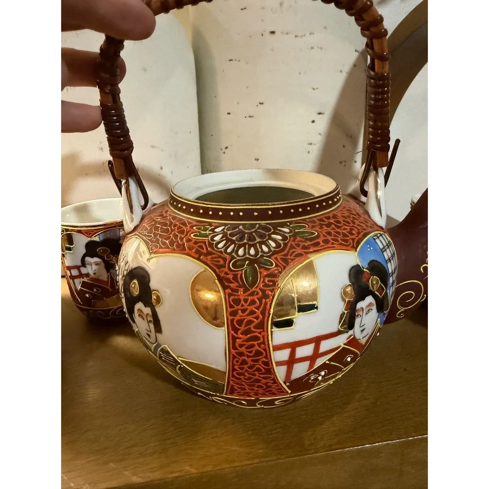 Kutani Handpainted Japan‎ Teapot and 6 Cups Geisha Scene